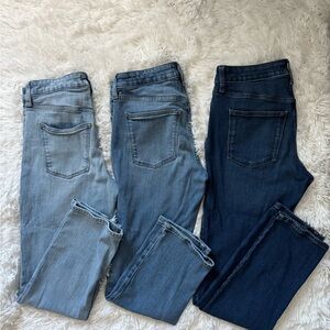 Universal Thread Women's Light and Dark Blue Straight Leg Jeans -3 pairs
